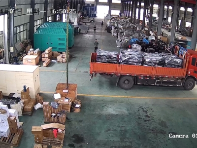 7臺(tái)上柴動(dòng)力30千瓦柴油發(fā)電機(jī)組裝車發(fā)往寧波